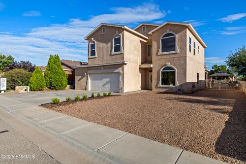 4523 Camino Dos Vidas, Las Cruces, NM, 88012-7614 | Card Image