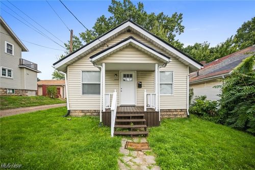 1517 16th St Ne, Canton, OH, 44705-1670 | Card Image