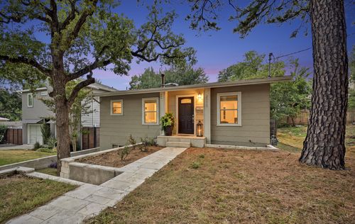 2111 W 12th St, Austin, TX, 78703-3807 | Card Image