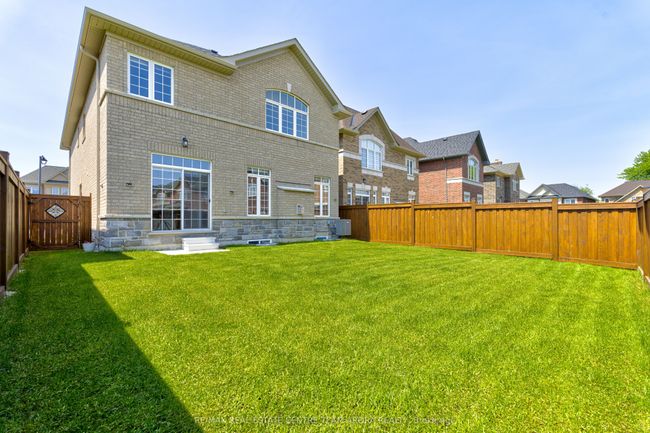 38 Rosewell Cres, House other with 8 bedrooms, 6 bathrooms and 4 parking in Georgetown ON | Image 43