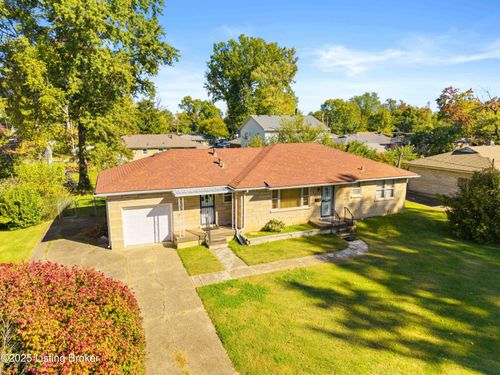 1925 Farrington Dr, Louisville, KY, 40216-2505 | Card Image