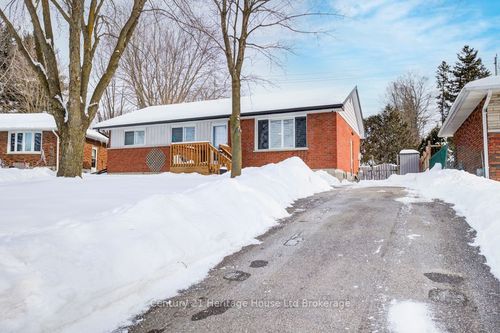 40 Princess Park Rd, Ingersoll, ON, N5C1X8 | Card Image