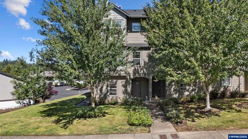 1941 Madras St Se, Salem, OR, 97306-1331 | Card Image