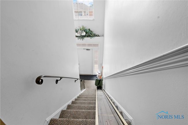 APT-4 - 5431 Cresthaven Ln, Condo with 2 bedrooms, 2 bathrooms and 2 parking in Toledo OH | Image 5