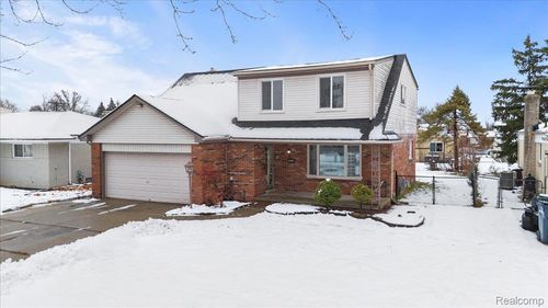 4226 Angeline Dr, Sterling Heights, MI, 48310-5002 | Card Image