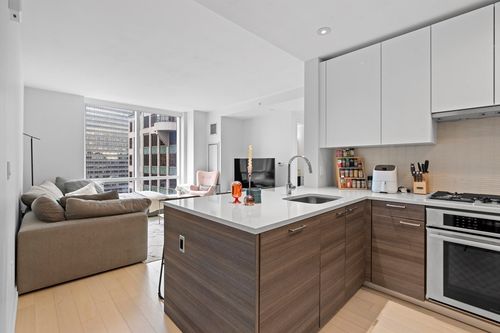 2110-1 Franklin St, Boston, MA, 02110-1175 | Card Image