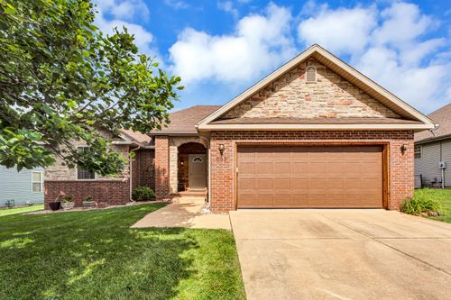 653 N Althea Ave, Nixa, MO, 65714-7432 | Card Image