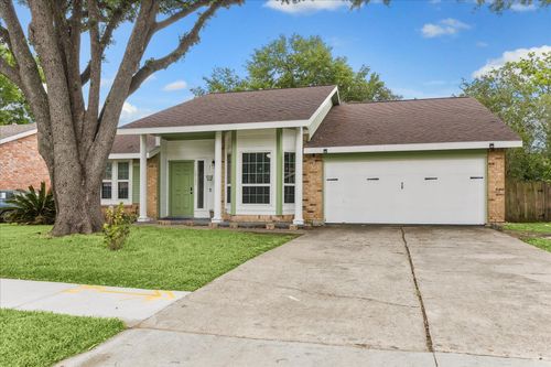 10131 Golden Sunshine Dr, Houston, TX, 77064-4121 | Card Image