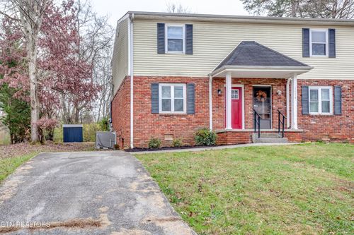 7512 Chatham Cir, Knoxville, TN, 37909-1705 | Card Image