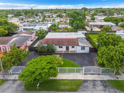 9780 Sw 51st Ter, House other with 4 bedrooms, 3 bathrooms and null parking in Miami FL | Image 1