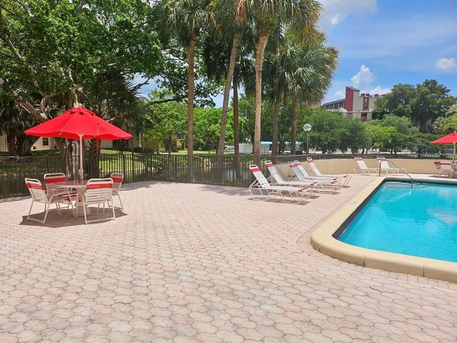 APT-112 - 2304 S Cypress Bend Dr, Condo with 1 bedrooms, 2 bathrooms and null parking in Pompano Beach FL | Image 27