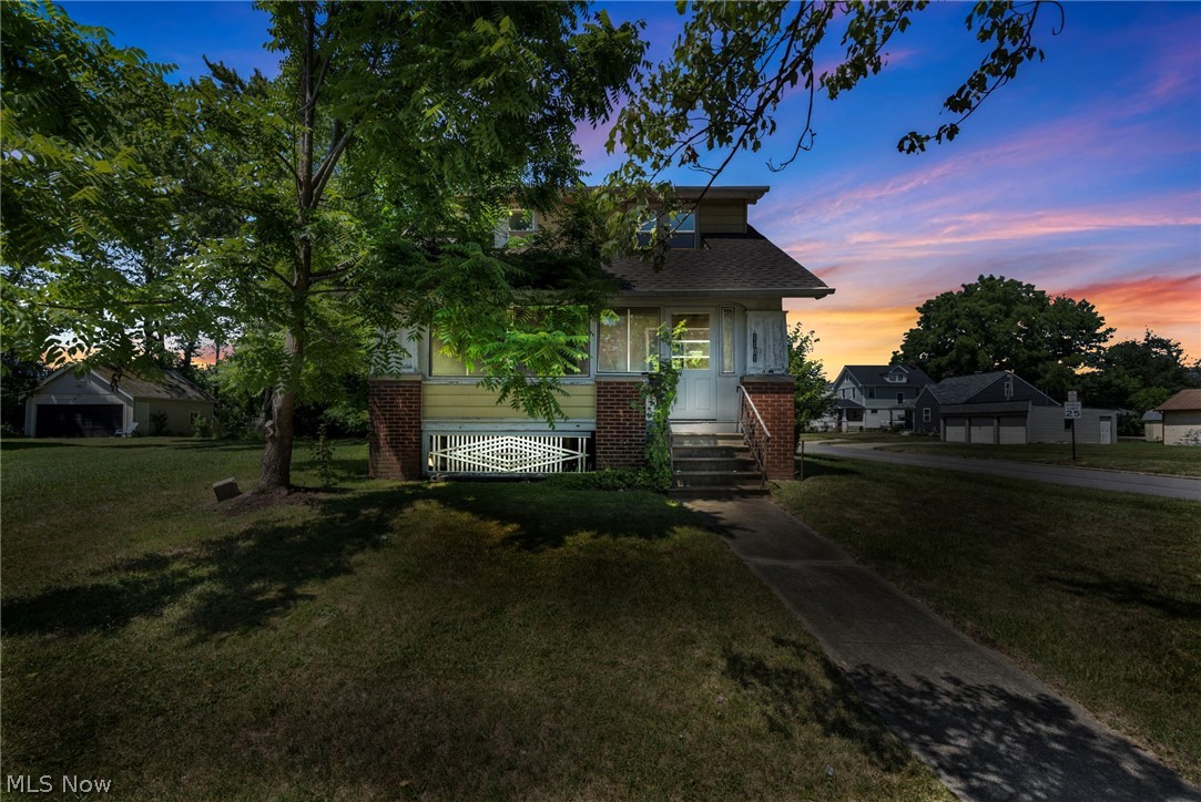 West Ave, Elyria, OH 44035