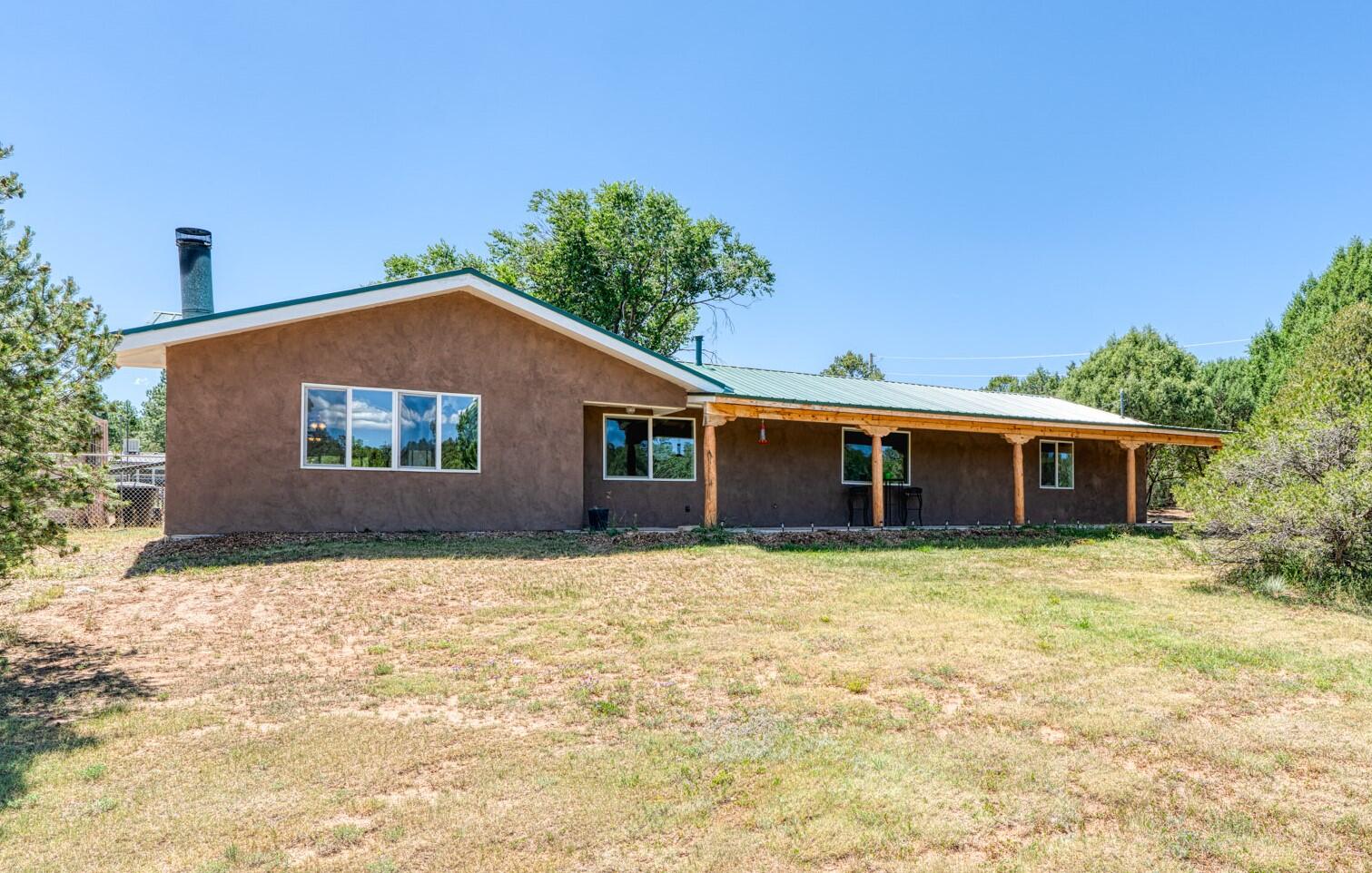 Calle Del Acuerdo , Tijeras, NM 87059
