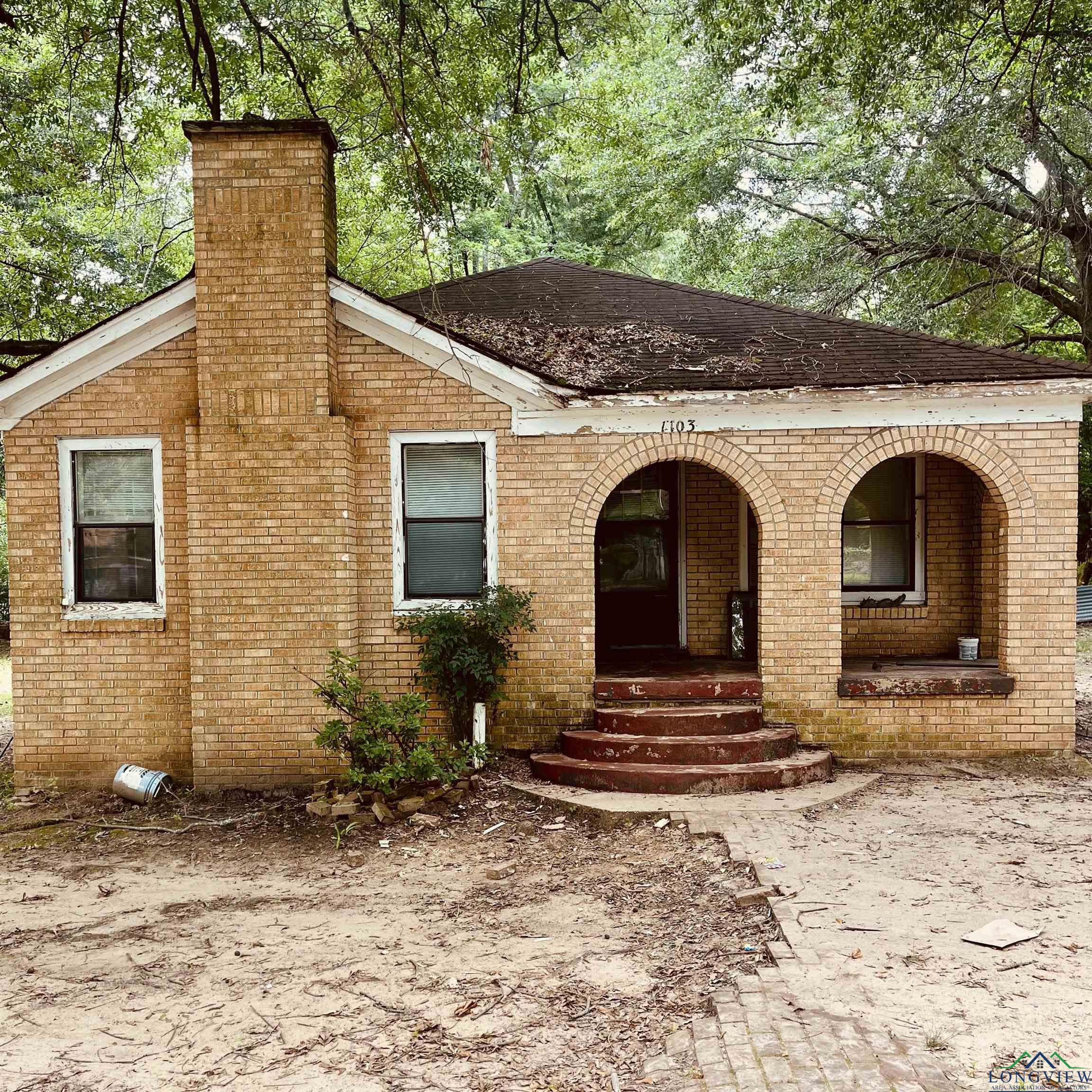 Sanford St, Marshall, TX 75670