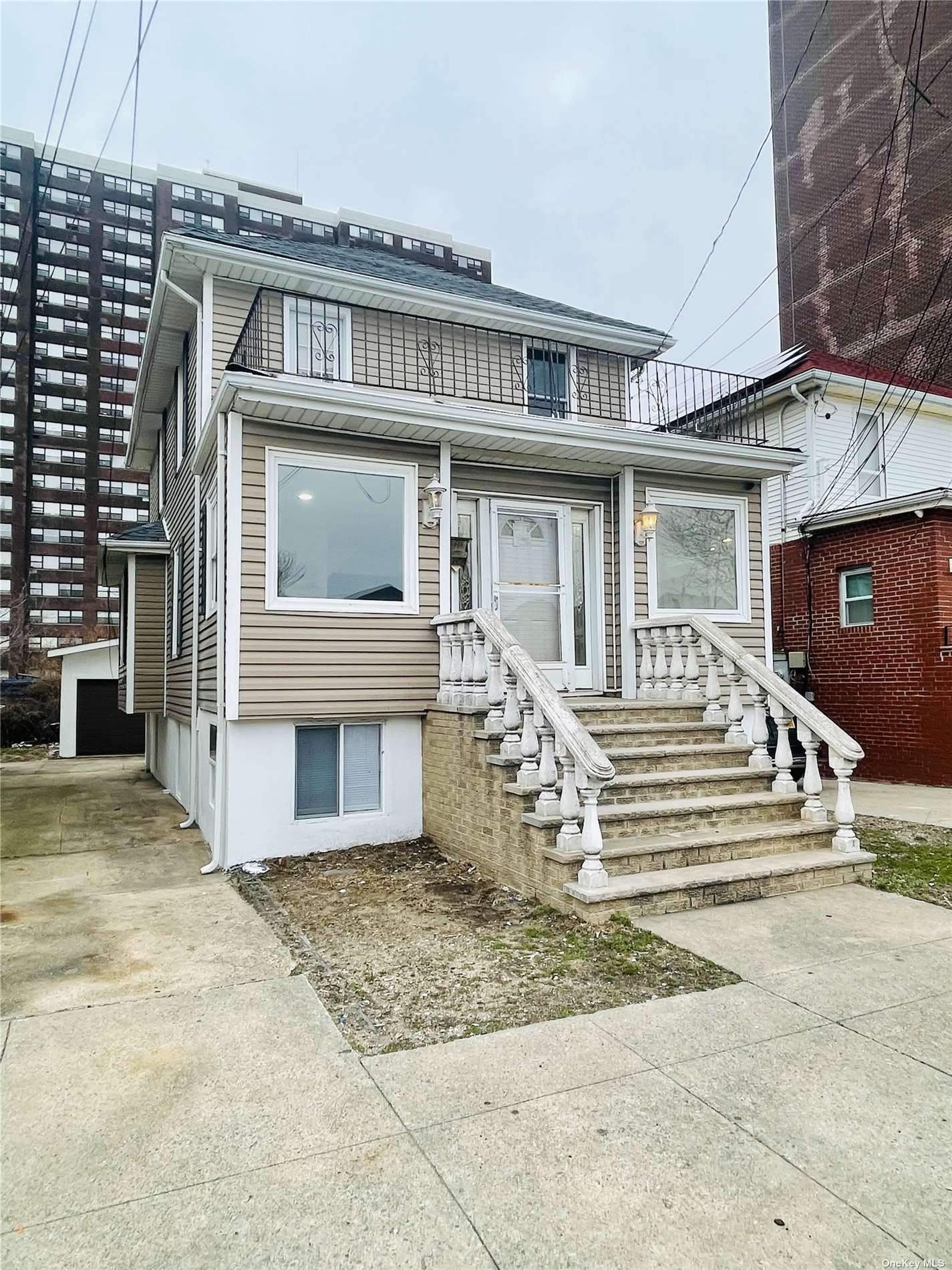 Beach 31st St, Far Rockaway, NY 11691