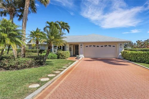 318 Burning Tree Dr, NAPLES, FL, 34105 | Card Image