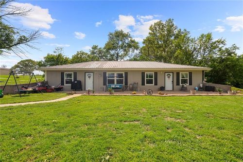 16527 Varner Rd, Mayview, MO, 64071-7147 | Card Image