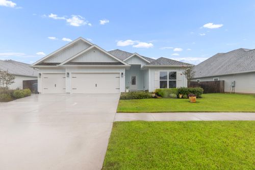 18 Hammock Cir, Freeport, FL, 32439-2932 | Card Image