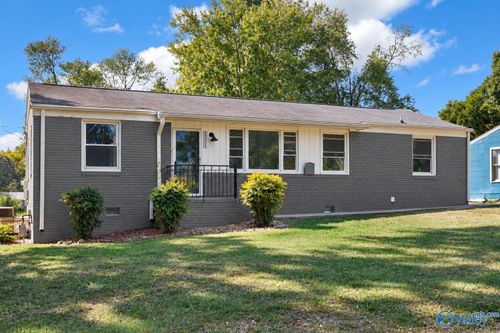 2205 E Arbor Dr Nw, Huntsville, AL, 35811-1607 | Card Image
