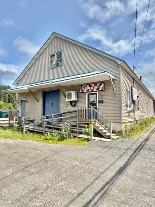 24 Market St, Fort Kent, ME, 04743-1482 | Card Image