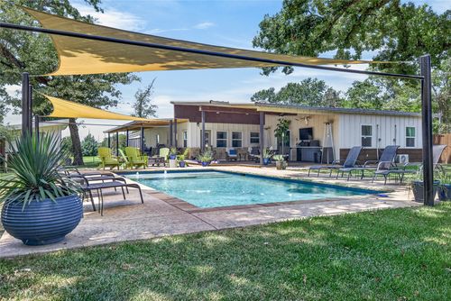 116 Pauline Rd, Mabank, TX, 75156-8136 | Card Image