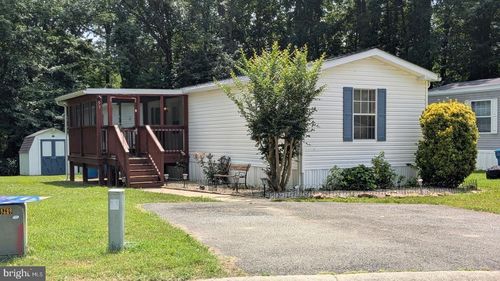 97 N Dragon Dr, BEAR, DE, 19701-2220 | Card Image