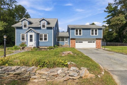 657 Danielson Pike, Scituate, RI, 02857-1519 | Card Image