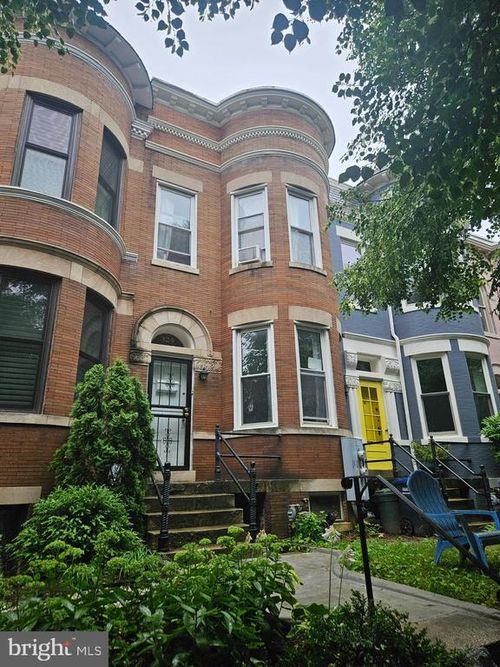 324 5th St Se, WASHINGTON, DC, 20003-2048 | Card Image