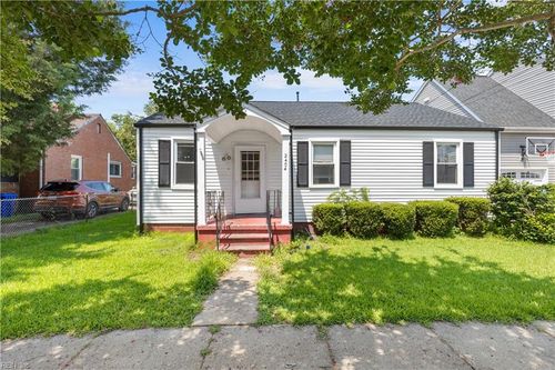 2404 Richmond Ave, Portsmouth, VA, 23704-6442 | Card Image
