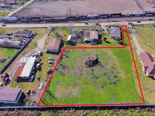 5410 Wade Rd, Baytown, TX, 77521-8330 | Card Image