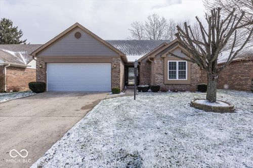 6943 Arjay Dr, Indianapolis, IN, 46217-3004 | Card Image