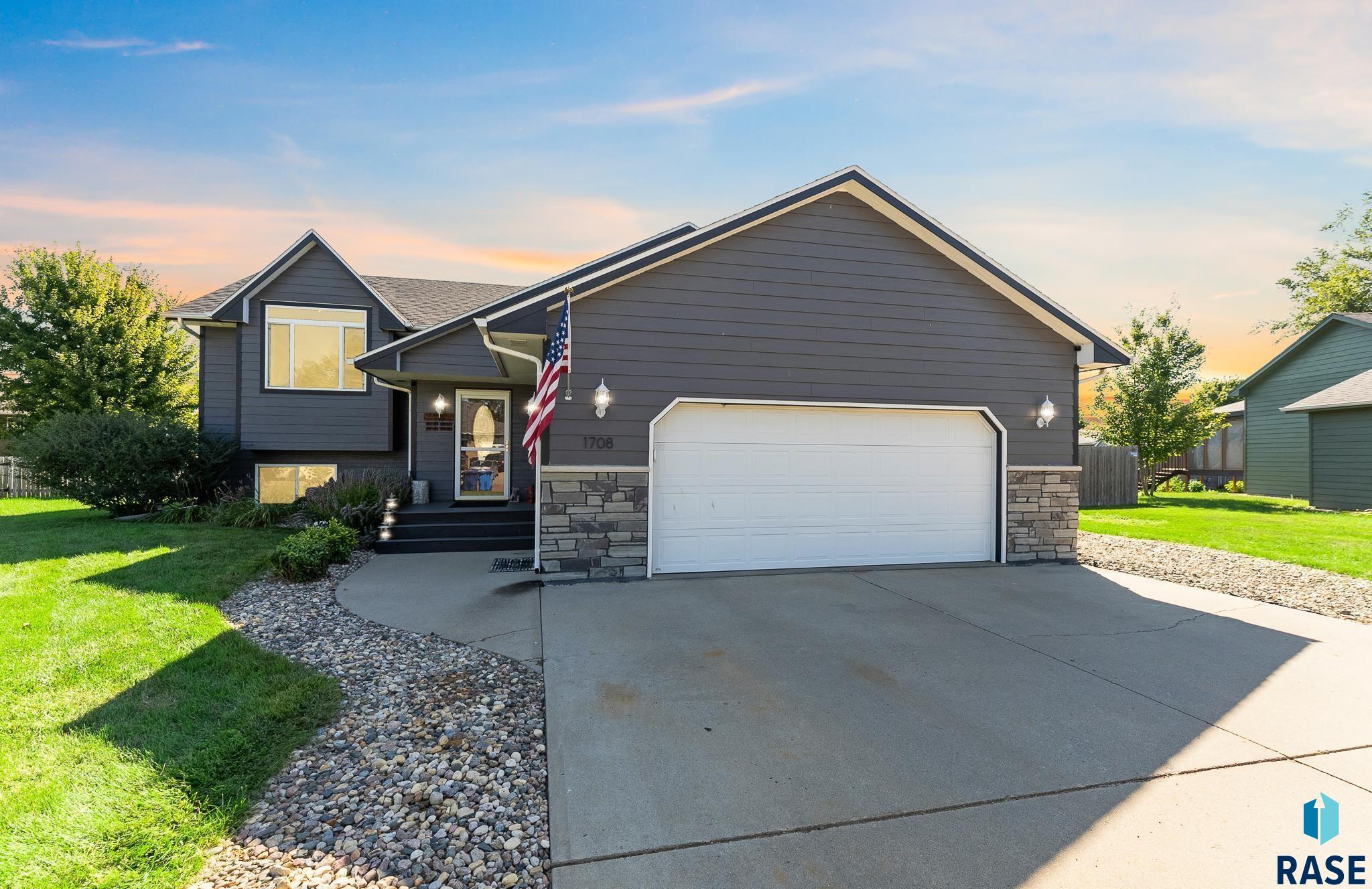 Mulberry Ave, Brandon, SD 57005