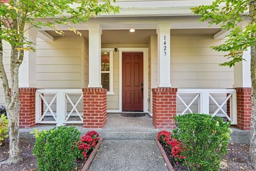1423 Ne Hickory Ln, Issaquah, WA, 98029-7448 | Card Image