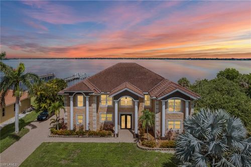 6120 River Shore Ct, North Fort Myers, FL, 33917-8235 | Card Image
