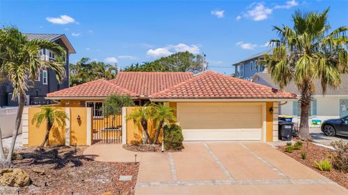 1008 Mandalay Ave, CLEARWATER, FL, 33767-1040 | Card Image