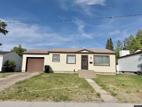 422 Beech Ave, Kemmerer, WY, 83101-3310 | Card Image