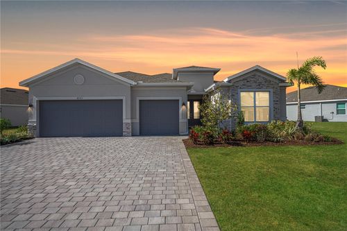 8553 Saint Kitts Cir, ENGLEWOOD, FL, 34224-5246 | Card Image