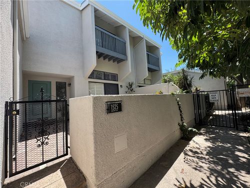 1525 Welldow Lane, Fullerton, CA, 92831 | Card Image