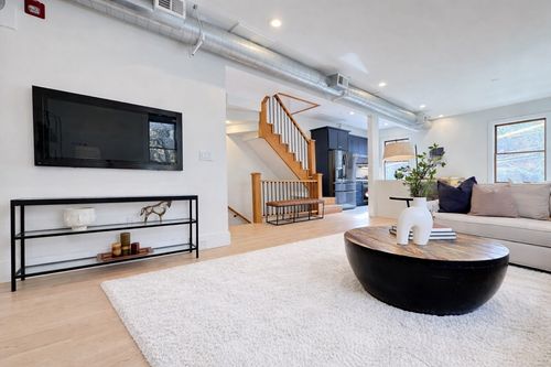 2-51 Market Street, Cambridge, MA, 02139 | Card Image
