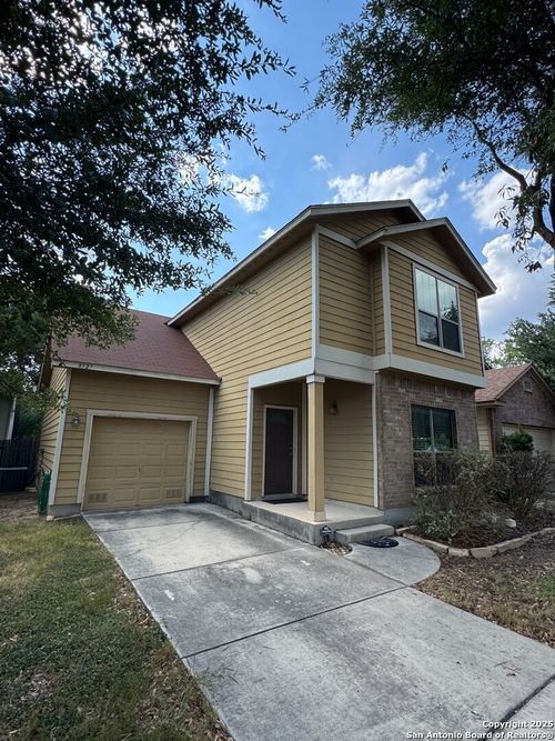 8527 Pecan Cross, San Antonio, TX, 78240-5246 | Card Image