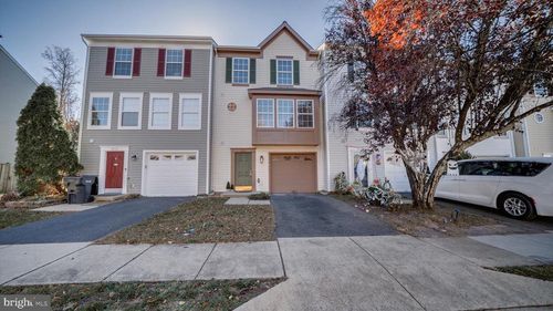 6934 Village Stream Pl, GAINESVILLE, VA, 20155-1444 | Card Image