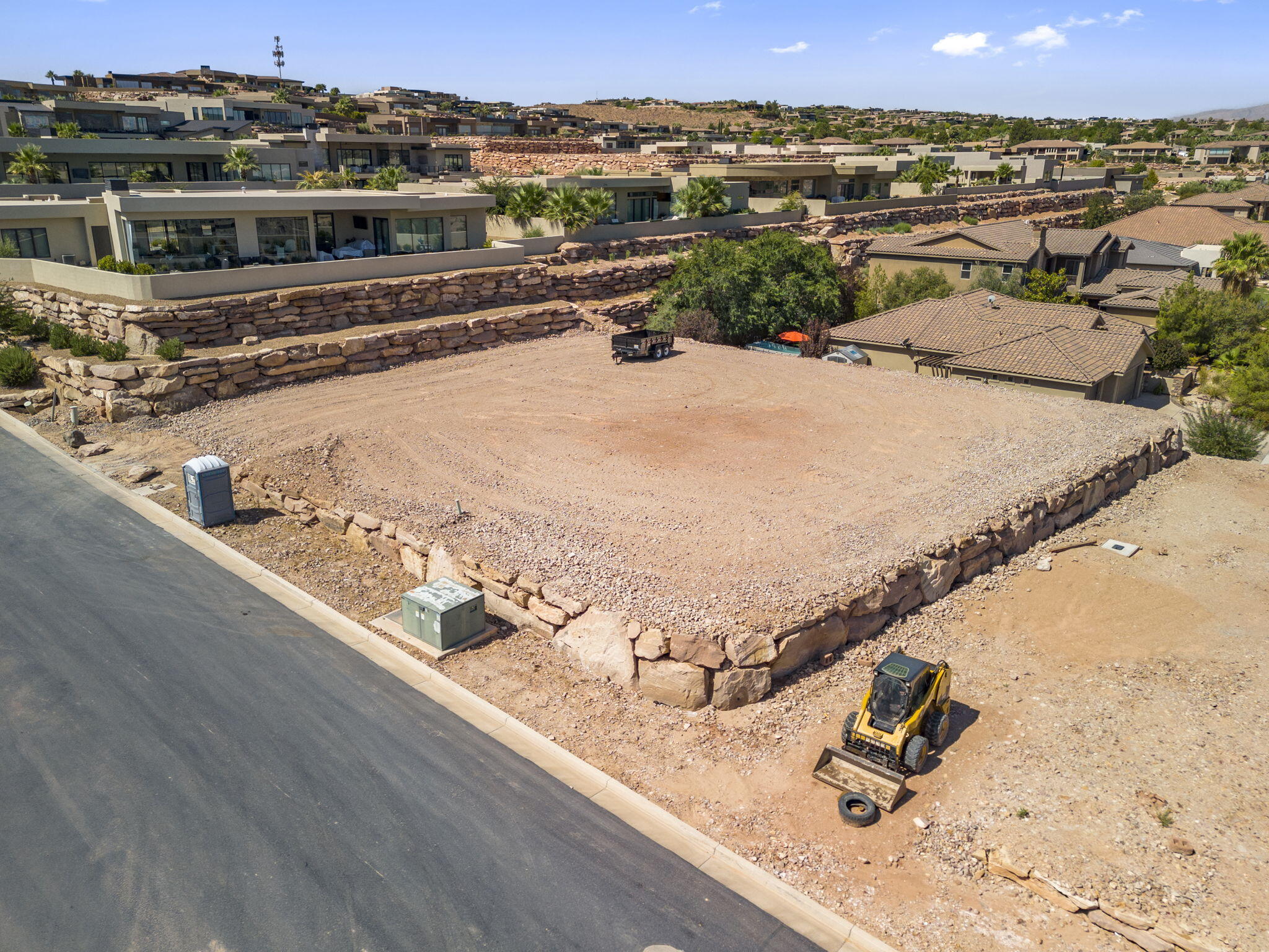 Land in St George 4