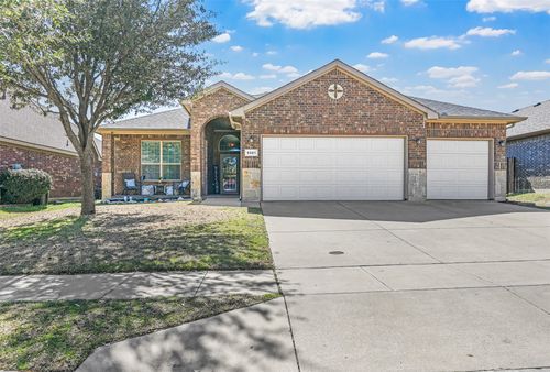 5321 Thornbush Dr, Fort Worth, TX, 76179-8171 | Card Image