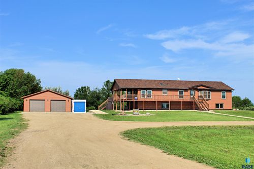 27549 475th Ave, Worthing, SD, 57077-5416 | Card Image