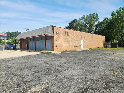 952 Bragg Boulevard, Fayetteville, NC, 28301 | Card Image
