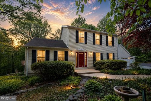 10615 Pineview Rd, MANASSAS, VA, 20111-2921 | Card Image