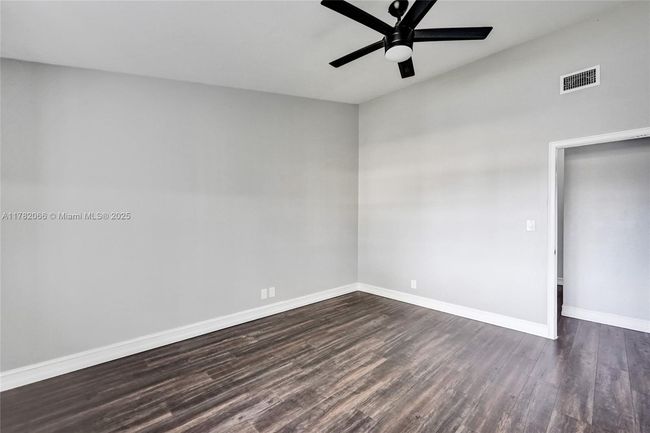 2407 - 3325 Carambola Cir S, Condo with 2 bedrooms, 3 bathrooms and null parking in Coconut Creek FL | Image 23