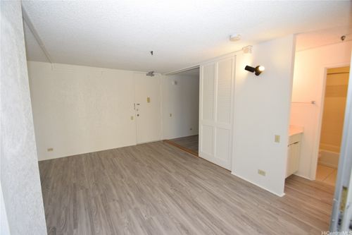 802-1228 Alexander St, Honolulu, HI, 96826-1228 | Card Image