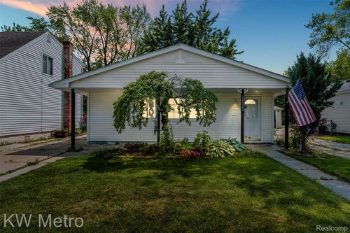 14920 Myola Ave, Warren, MI, 48089-4755 | Card Image