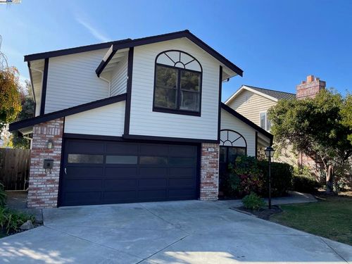 706 Widgeon St, Foster City, CA, 94404-1336 | Card Image